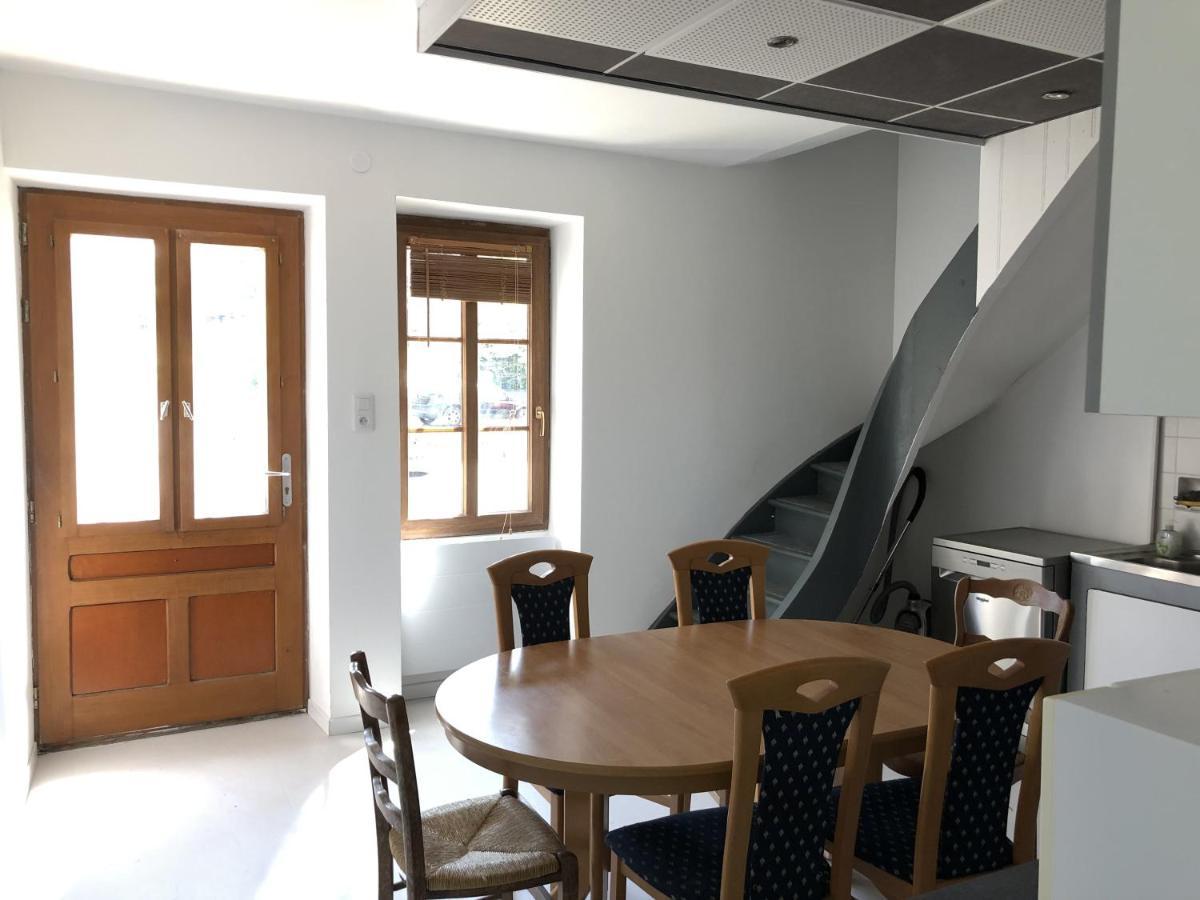 Chambres Individuelles Avec Partie Commune Ou Logement Entier Si Disponible Via Rhona Vulbens Exterior photo