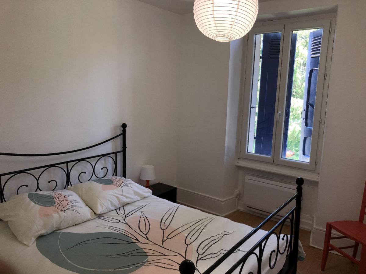 Chambres Individuelles Avec Partie Commune Ou Logement Entier Si Disponible Via Rhona Vulbens Exterior photo